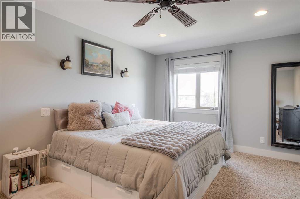 Photo 10 of 3120 22 Street, Coaldale AB