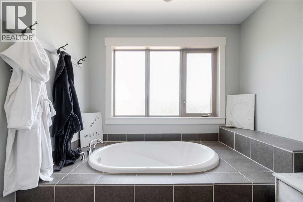 Photo 22 of 3120 22 Street, Coaldale AB