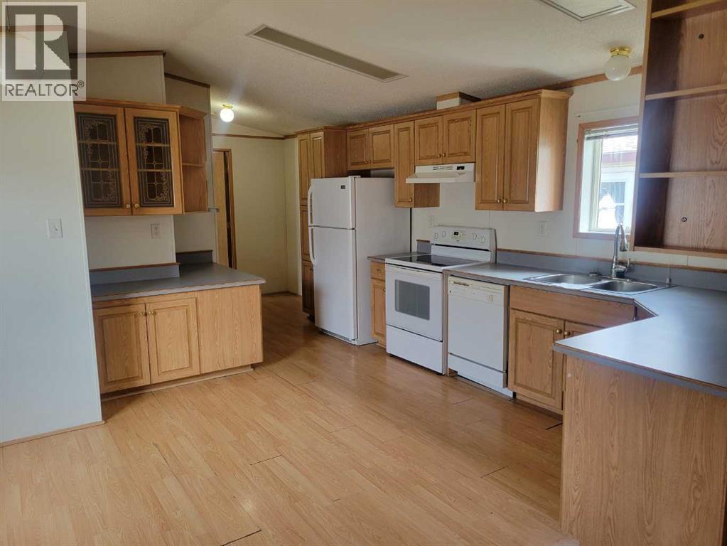 Photo 15 of 9006 87 Avenue, Grande Prairie AB