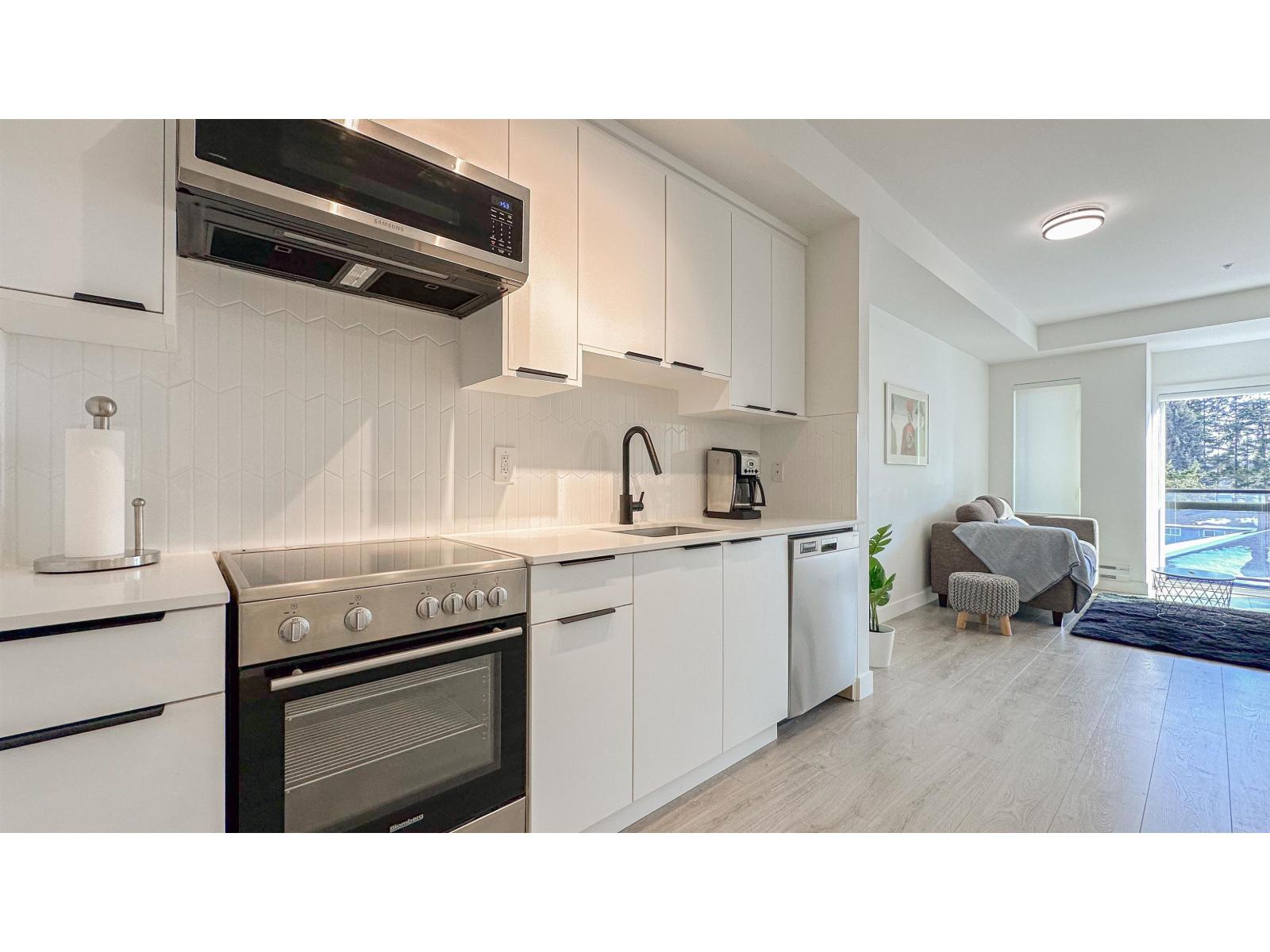 Photo 11 of 301 10616 132 Street, Surrey BC