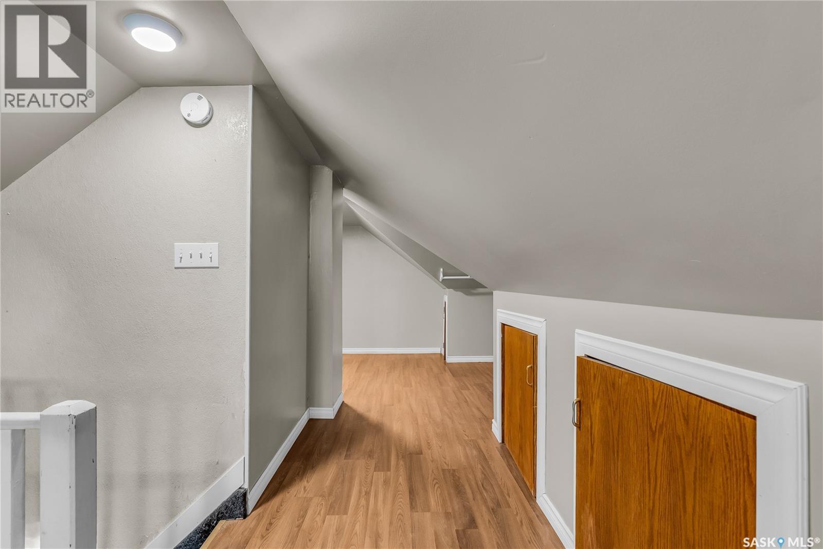 Photo 7 of 424 R Avenue S, Saskatoon SK