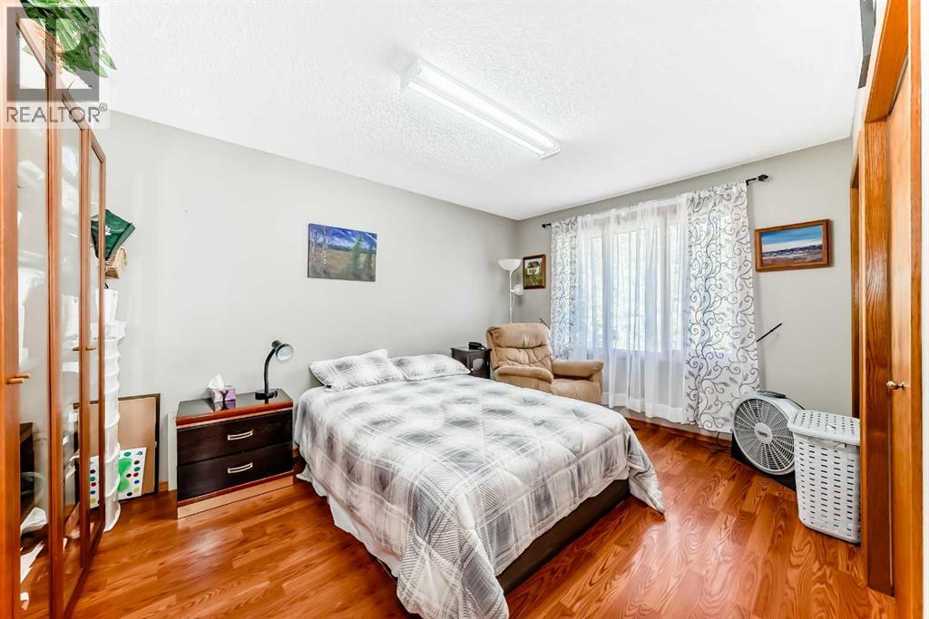 Photo 22 of 22 Glenhill Drive, Cochrane AB