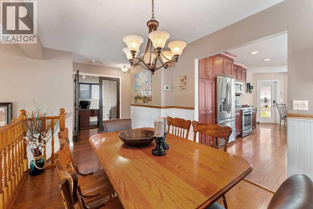Photo 31 of 10 Hunters Gate, Okotoks AB