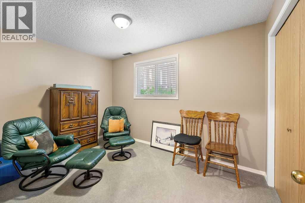 Photo 34 of 10 Hunters Gate, Okotoks AB