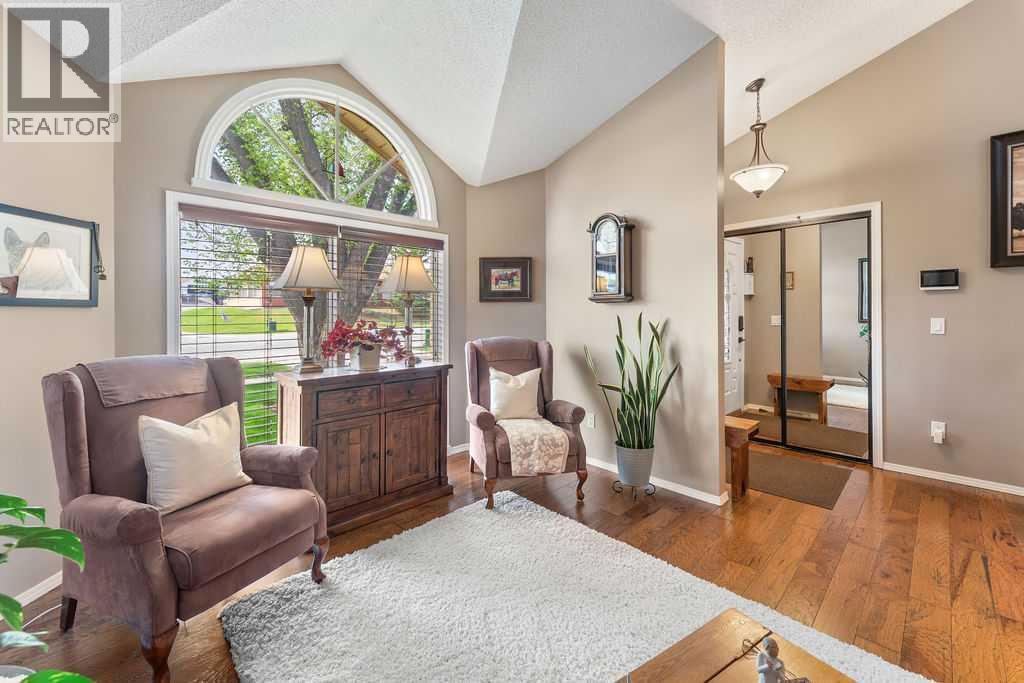 Photo 33 of 10 Hunters Gate, Okotoks AB