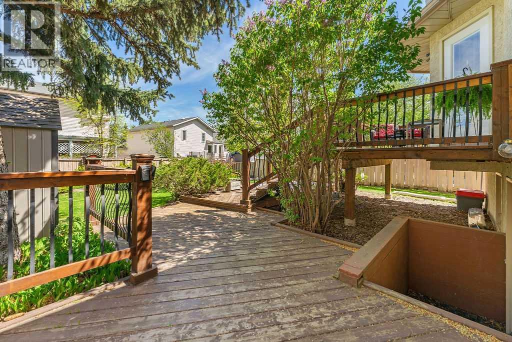 Photo 39 of 10 Hunters Gate, Okotoks AB
