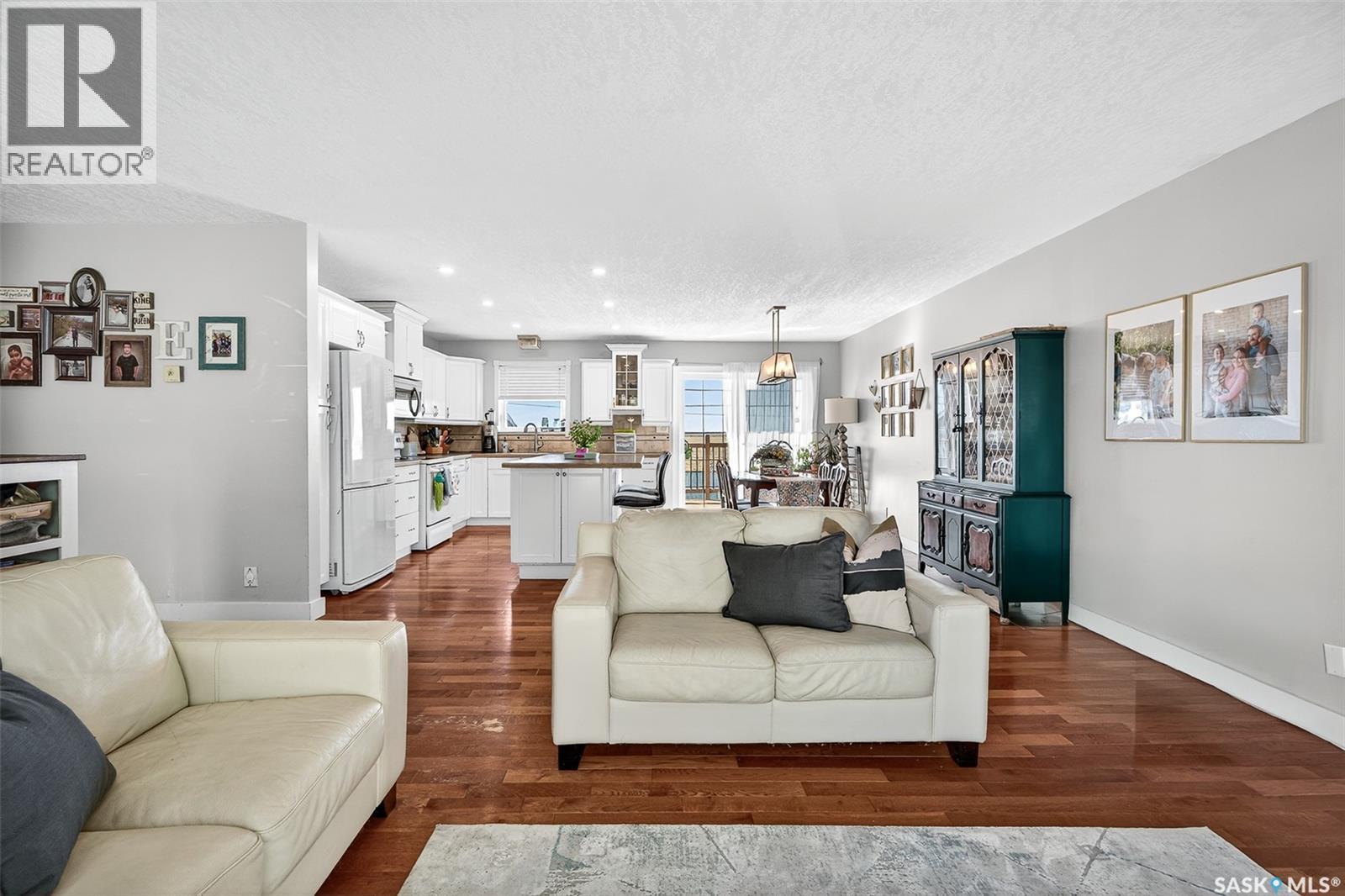 Photo 17 of 1503 Spadina Street, Moose Jaw SK