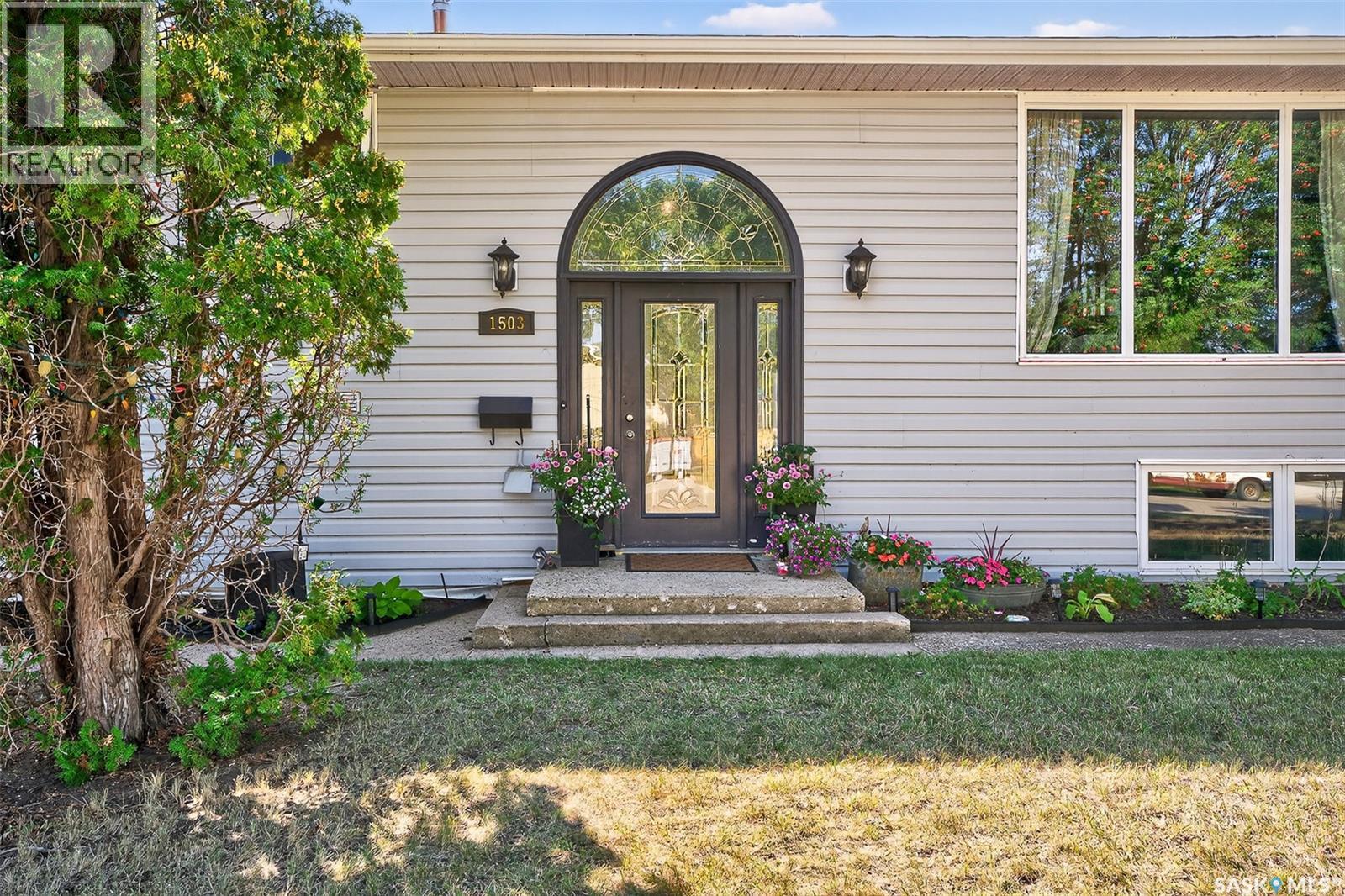 Photo 14 of 1503 Spadina Street, Moose Jaw SK