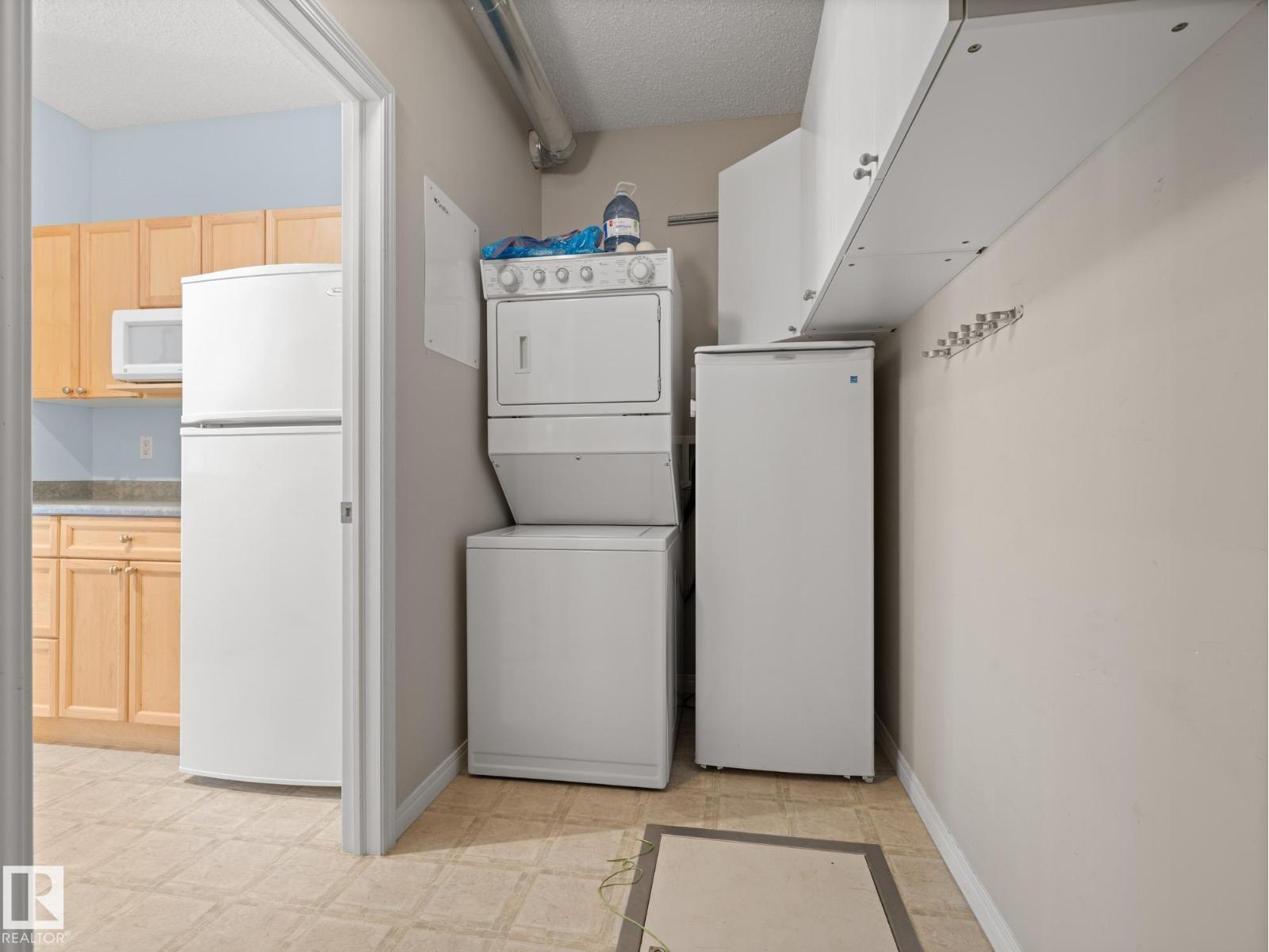 Photo 22 of 40 3040 Spence Wd Sw, Edmonton AB