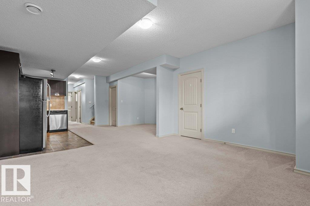 Photo 28 of 590 Tamarack Rd Nw, Edmonton AB