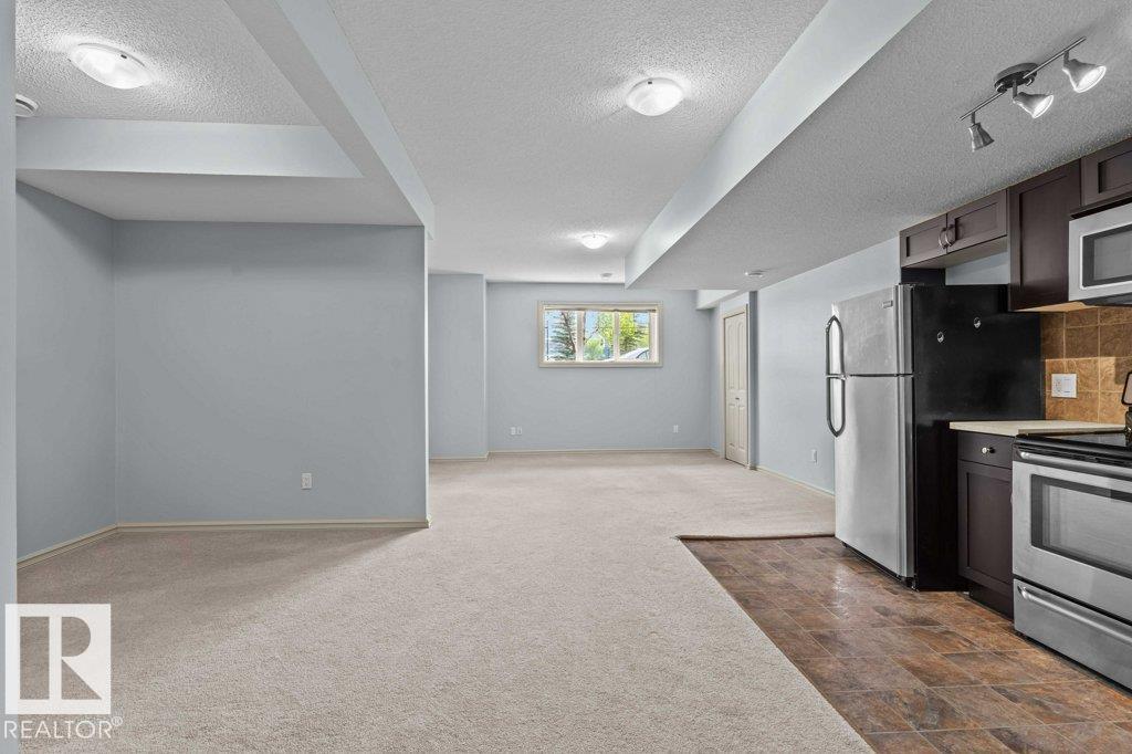 Photo 40 of 590 Tamarack Rd Nw, Edmonton AB