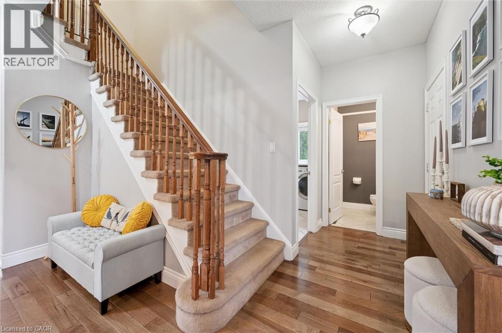 Photo 13 of 18 Pearwood Court, Kitchener ON