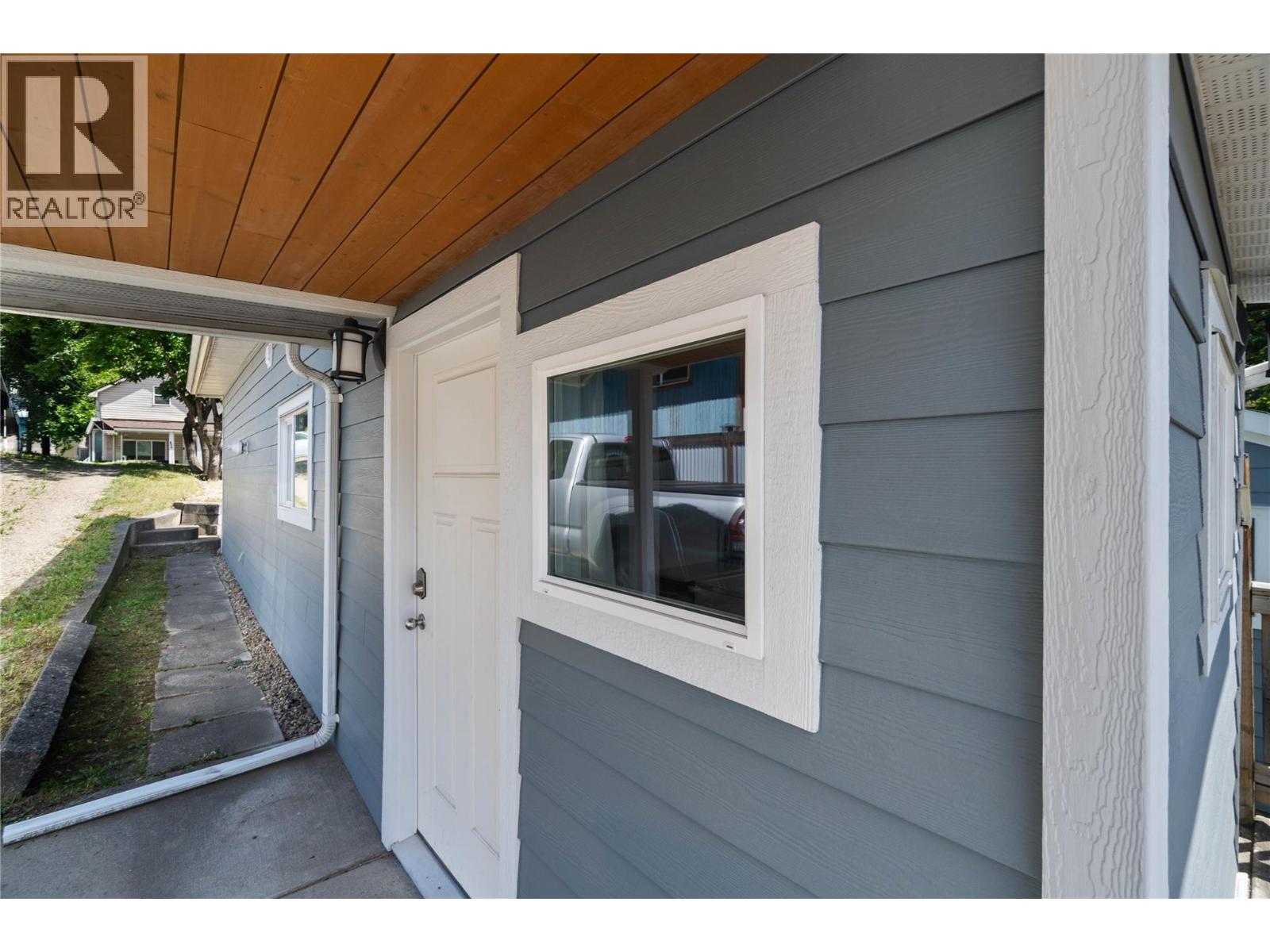 Photo 36 of 451 3 Street Se, Salmon Arm BC