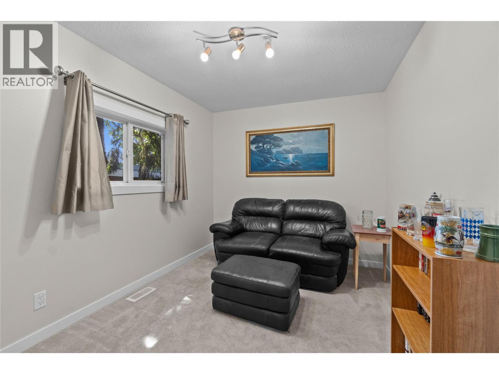 Photo 6 of 451 3 Street Se, Salmon Arm BC