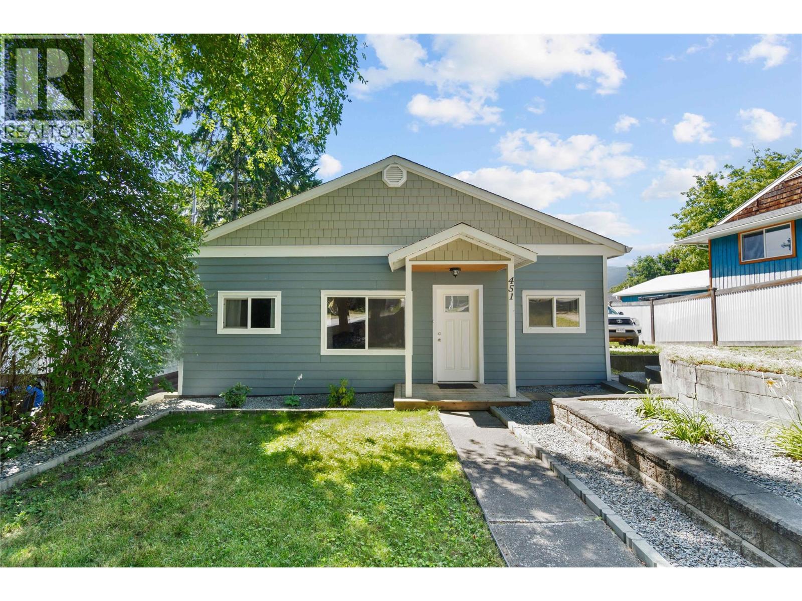 Photo 49 of 451 3 Street Se, Salmon Arm BC