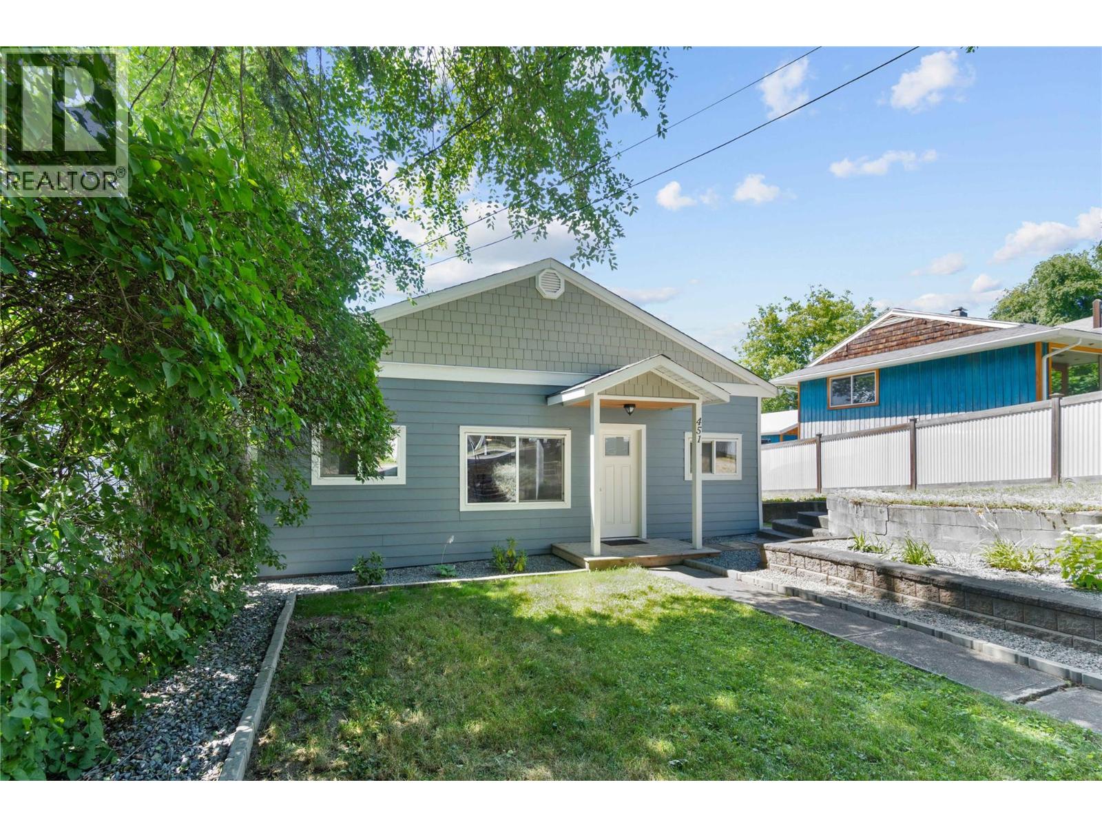 Photo 9 of 451 3 Street Se, Salmon Arm BC