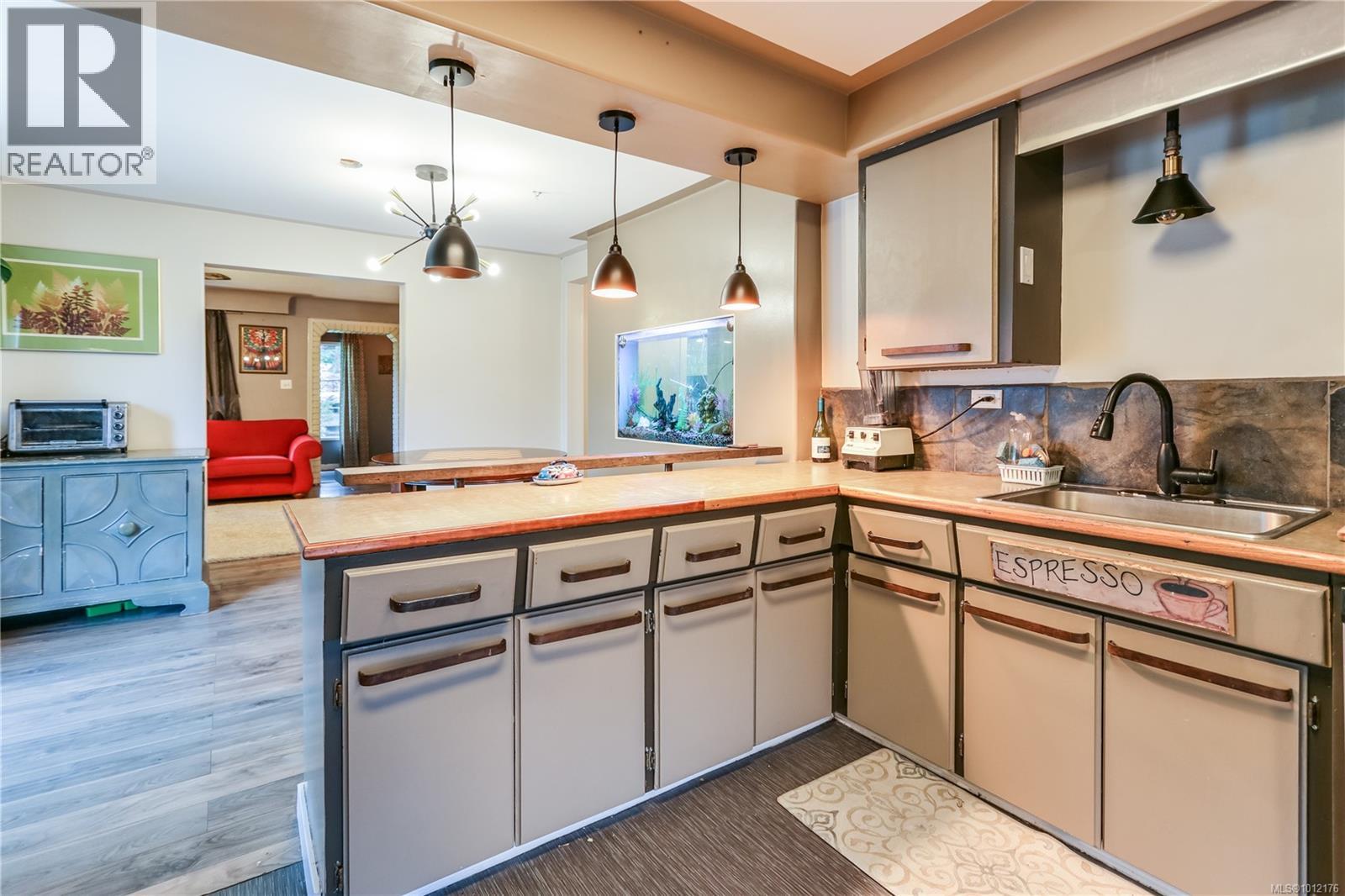 Photo 44 of 3480 Hammond Bay Rd, Nanaimo BC
