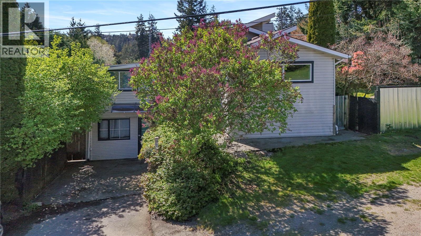 Photo 16 of 3480 Hammond Bay Rd, Nanaimo BC