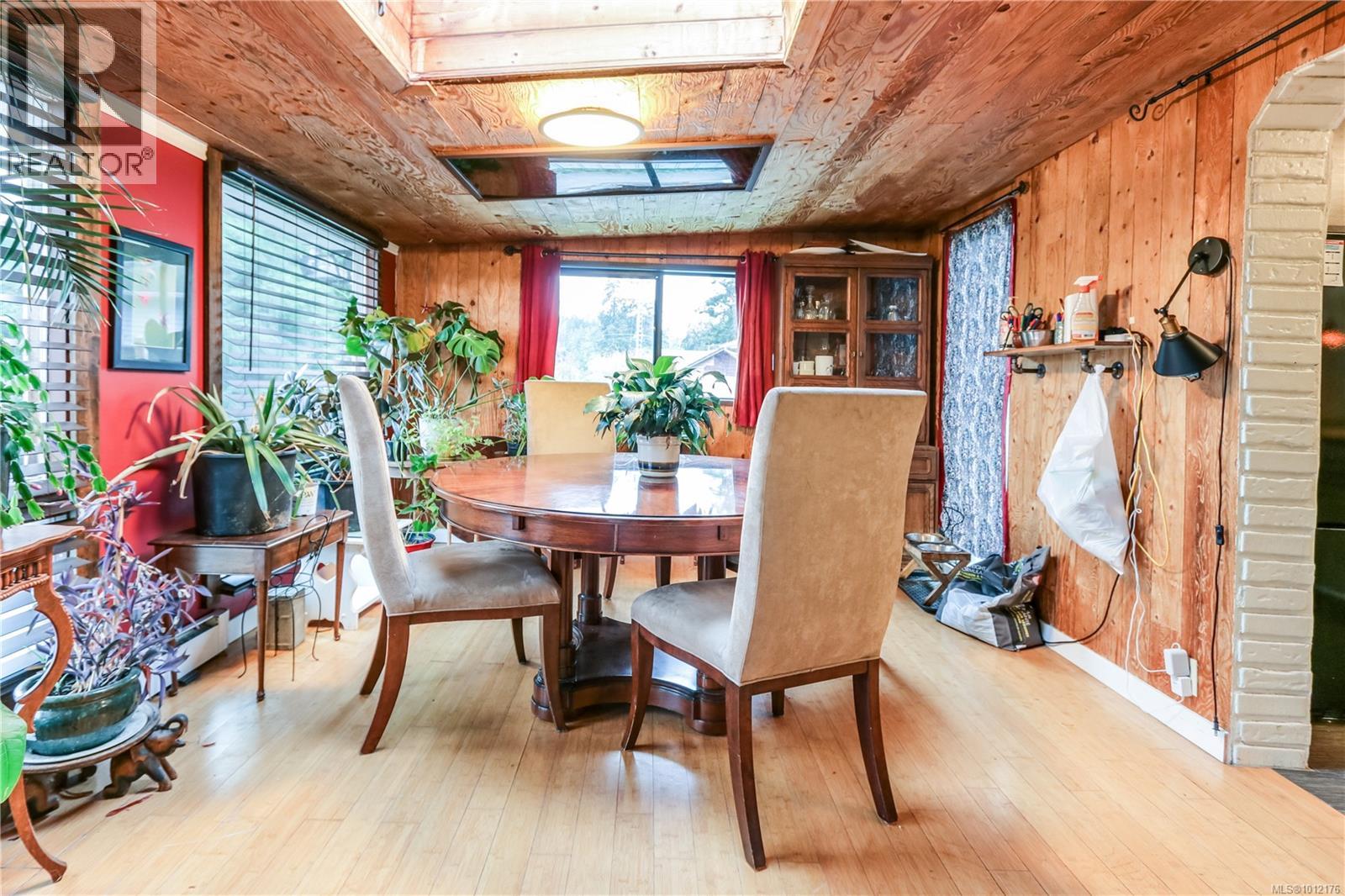 Photo 2 of 3480 Hammond Bay Rd, Nanaimo BC
