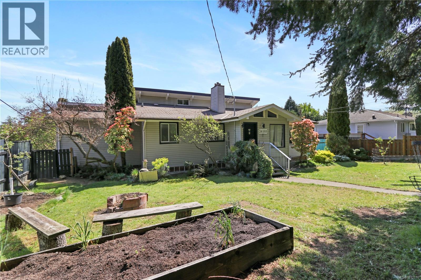 Photo 34 of 3480 Hammond Bay Rd, Nanaimo BC