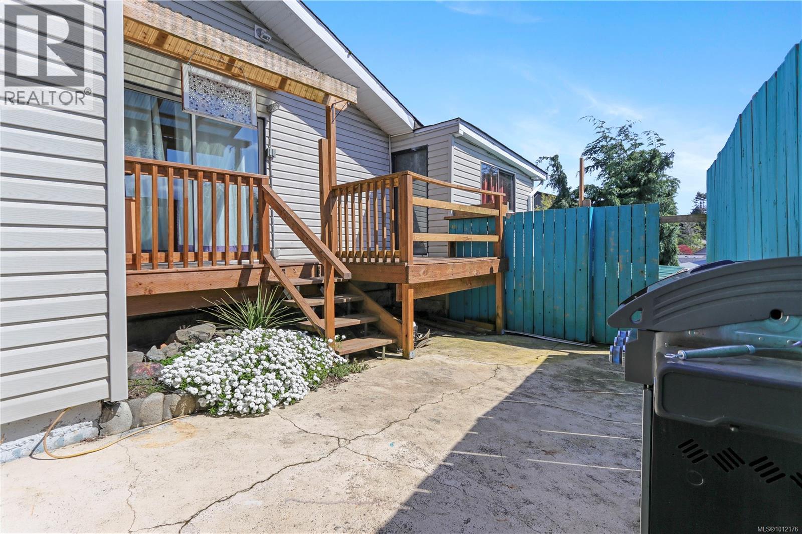 Photo 8 of 3480 Hammond Bay Rd, Nanaimo BC