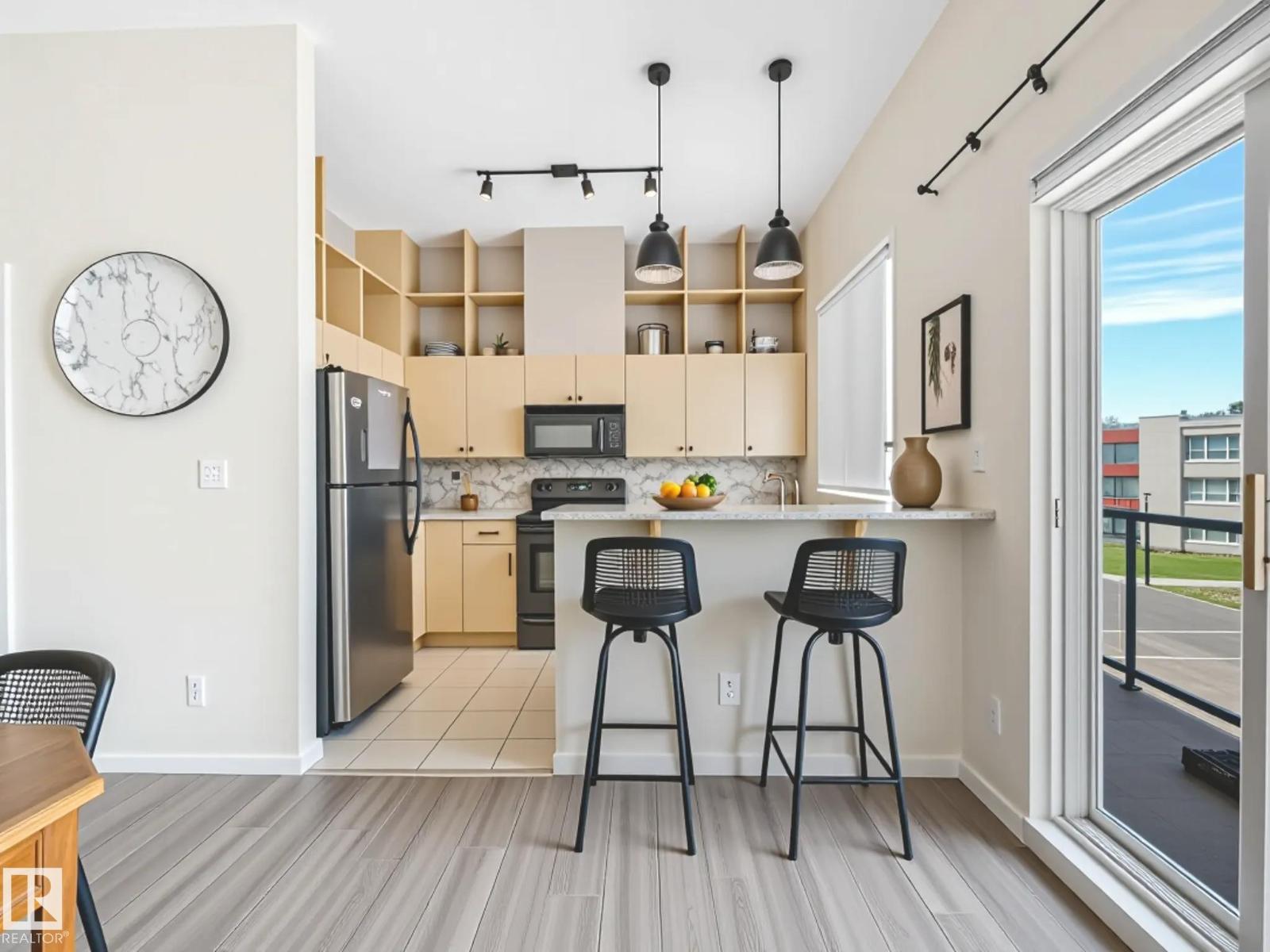 Photo 17 of 301 10905 109 St Nw, Edmonton AB