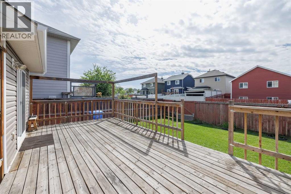 Photo 4 of 6013 Saddlehorn Drive Ne, Calgary AB