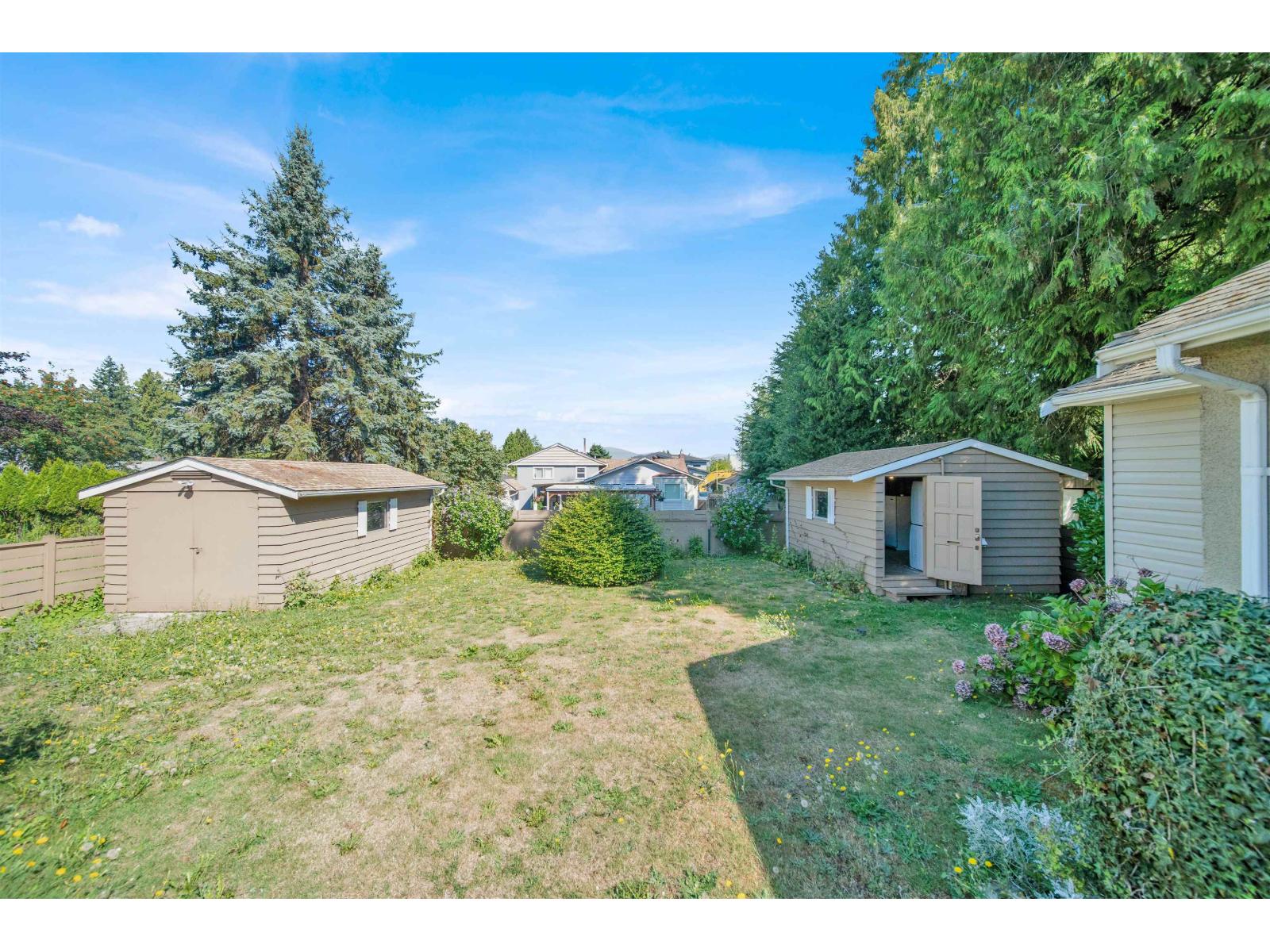 Photo 3 of 14681 110 Avenue, Surrey BC