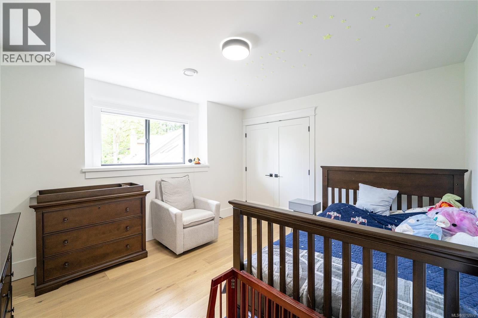 Photo 21 of 3880 Wilkinson Rd, Saanich BC