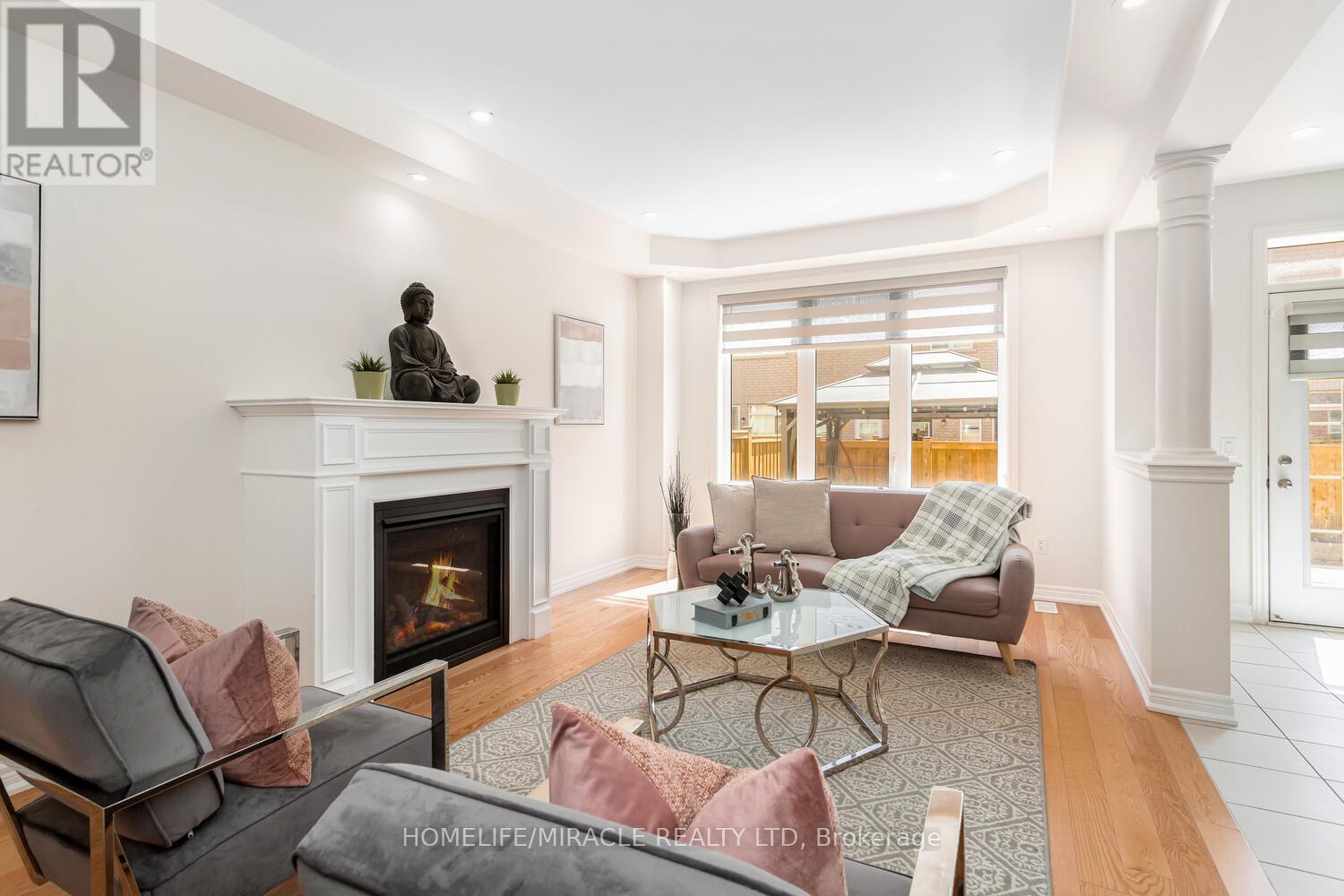 Photo 24 of 10 Elverton Crescent, Brampton ON