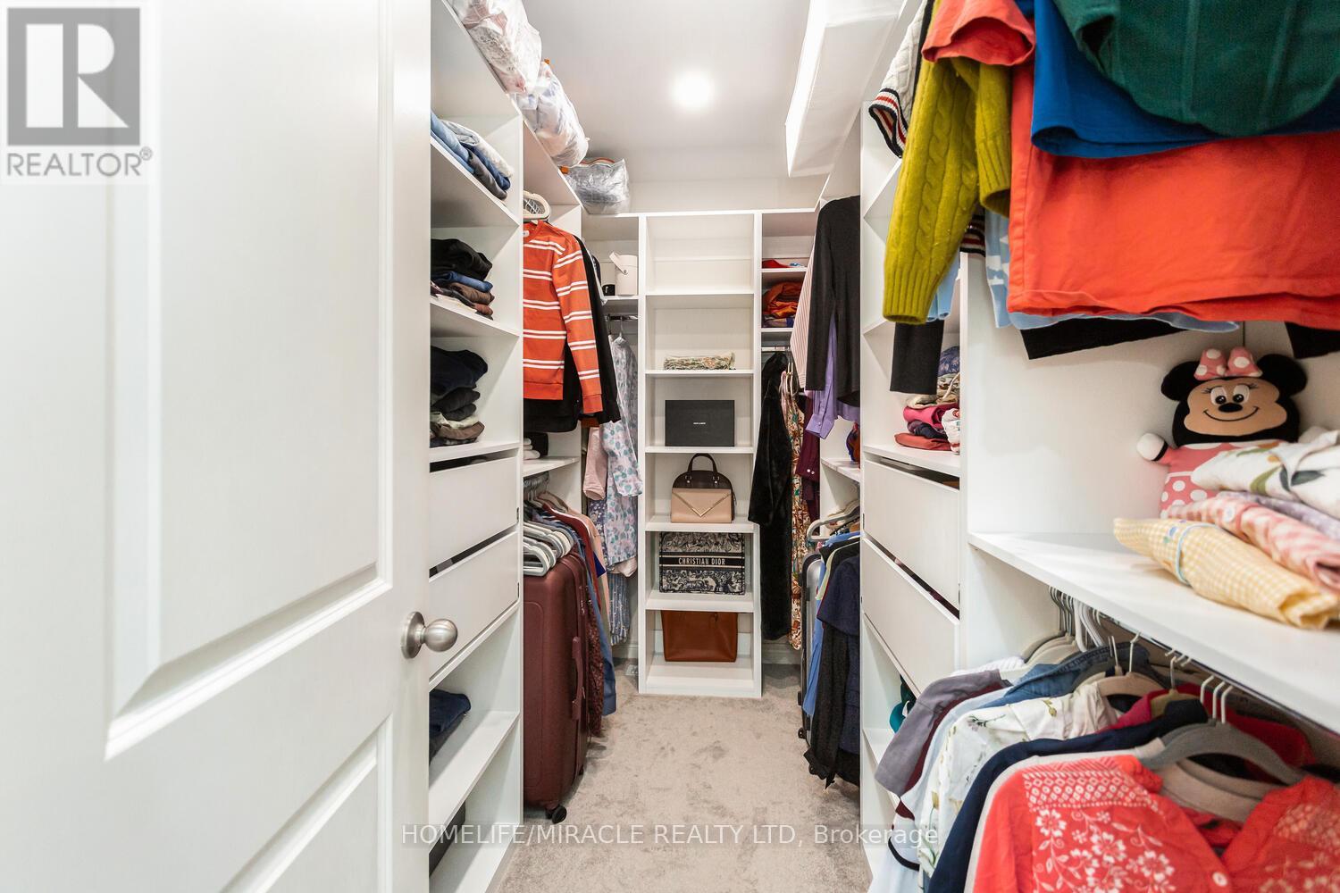 Photo 38 of 10 Elverton Crescent, Brampton ON