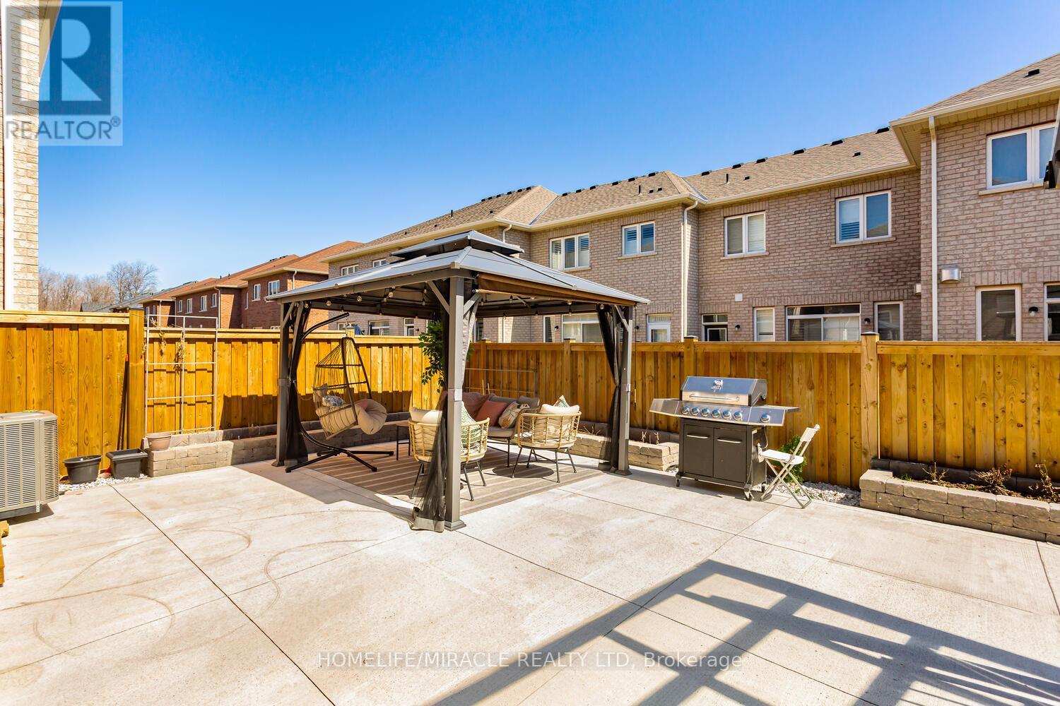 Photo 44 of 10 Elverton Crescent, Brampton ON
