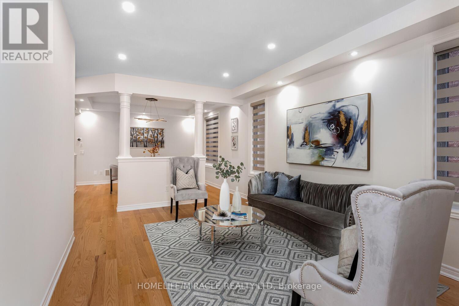 Photo 19 of 10 Elverton Crescent, Brampton ON