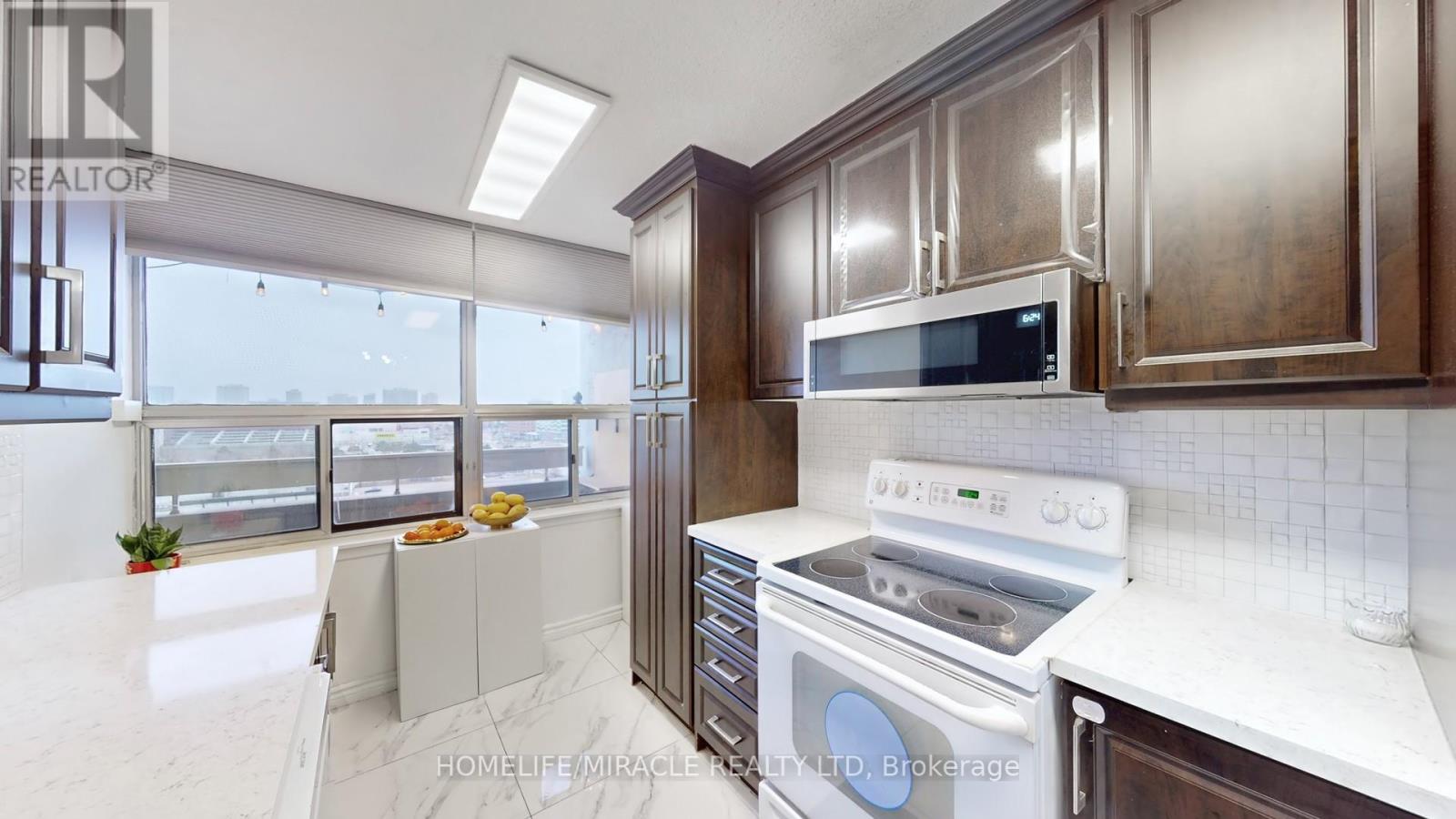Photo 32 of 1112 15 Kensington Road, Brampton ON