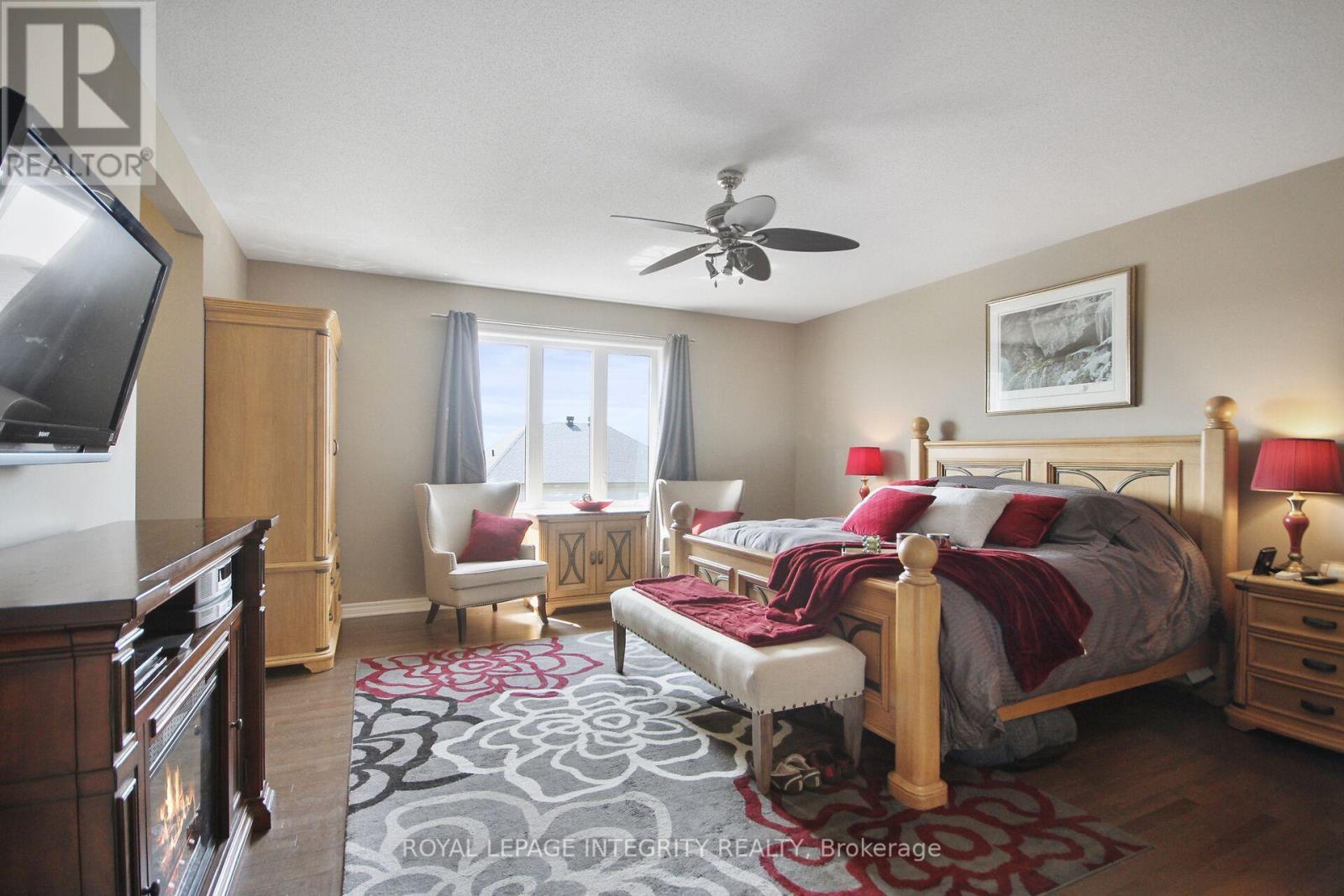 Photo 36 of 318 Everglade Way E, Ottawa ON