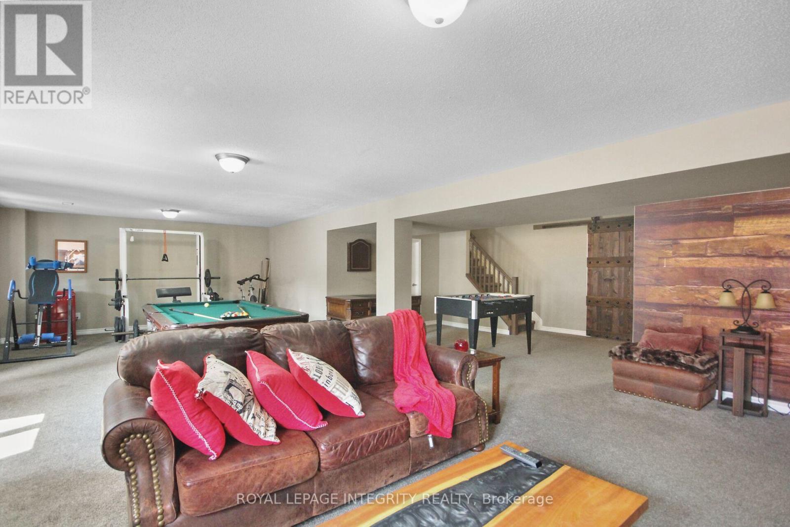 Photo 47 of 318 Everglade Way E, Ottawa ON