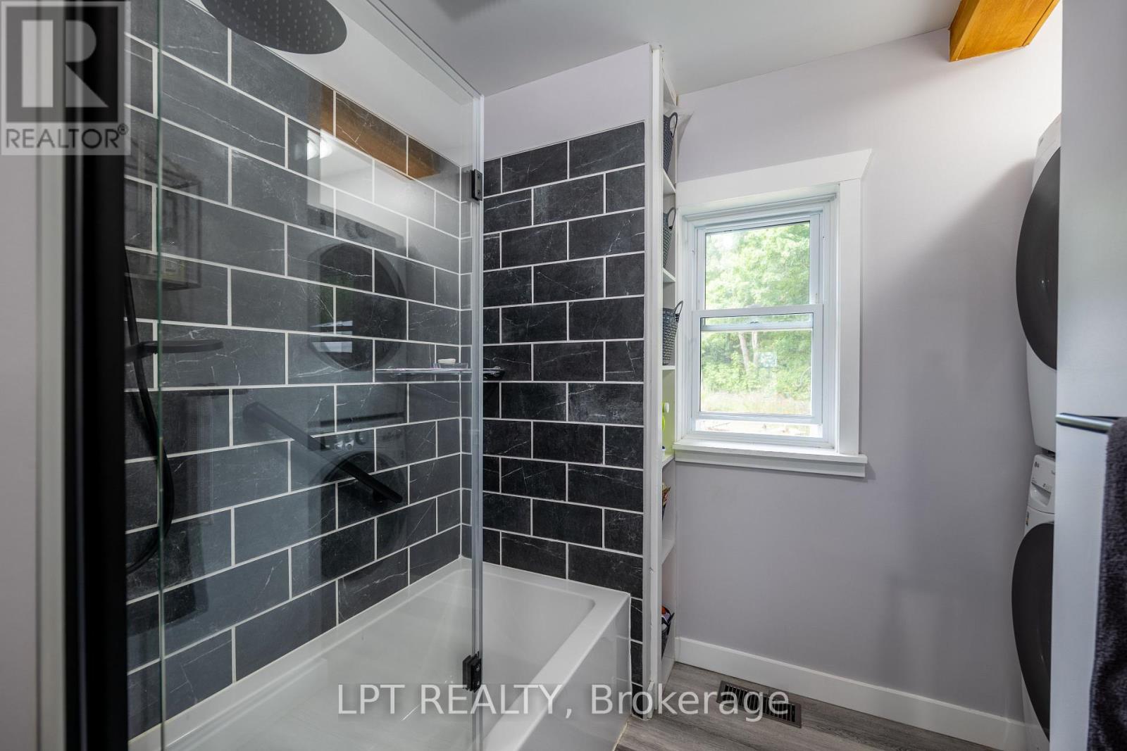 Photo 29 of 2291 Sands Road, Frontenac ON