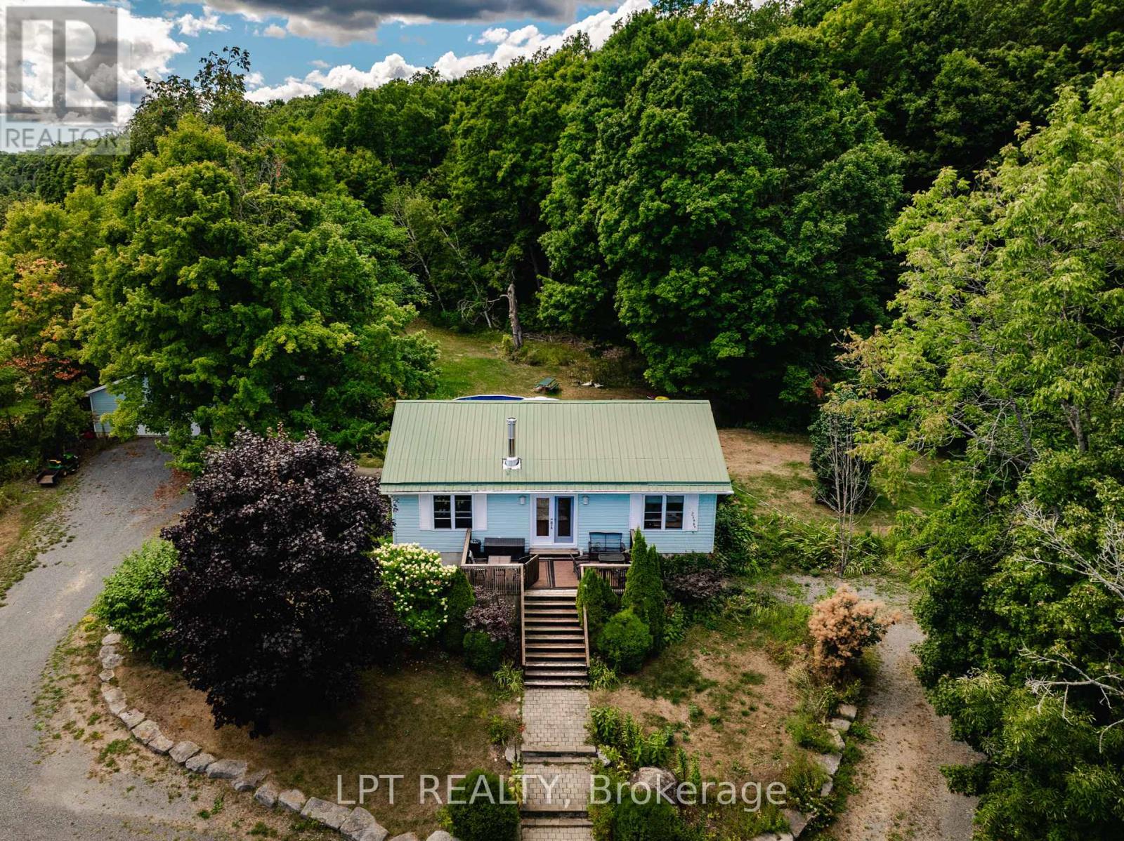 Photo 10 of 2291 Sands Road, Frontenac ON