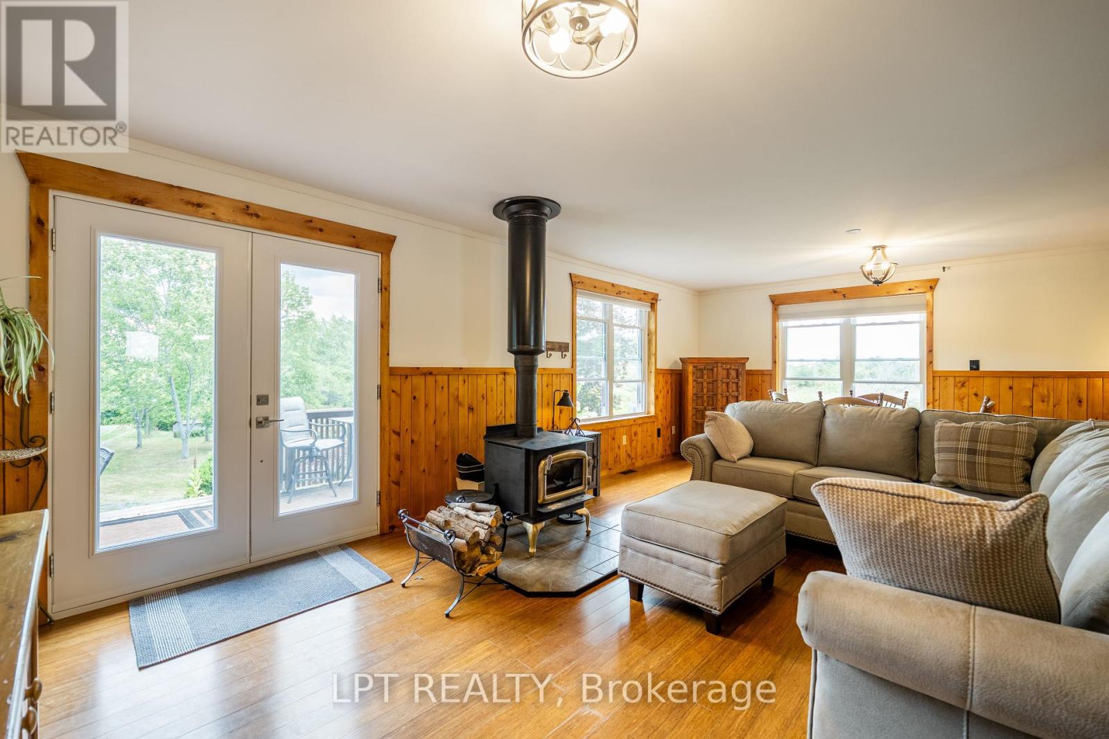 Photo 27 of 2291 Sands Road, Frontenac ON