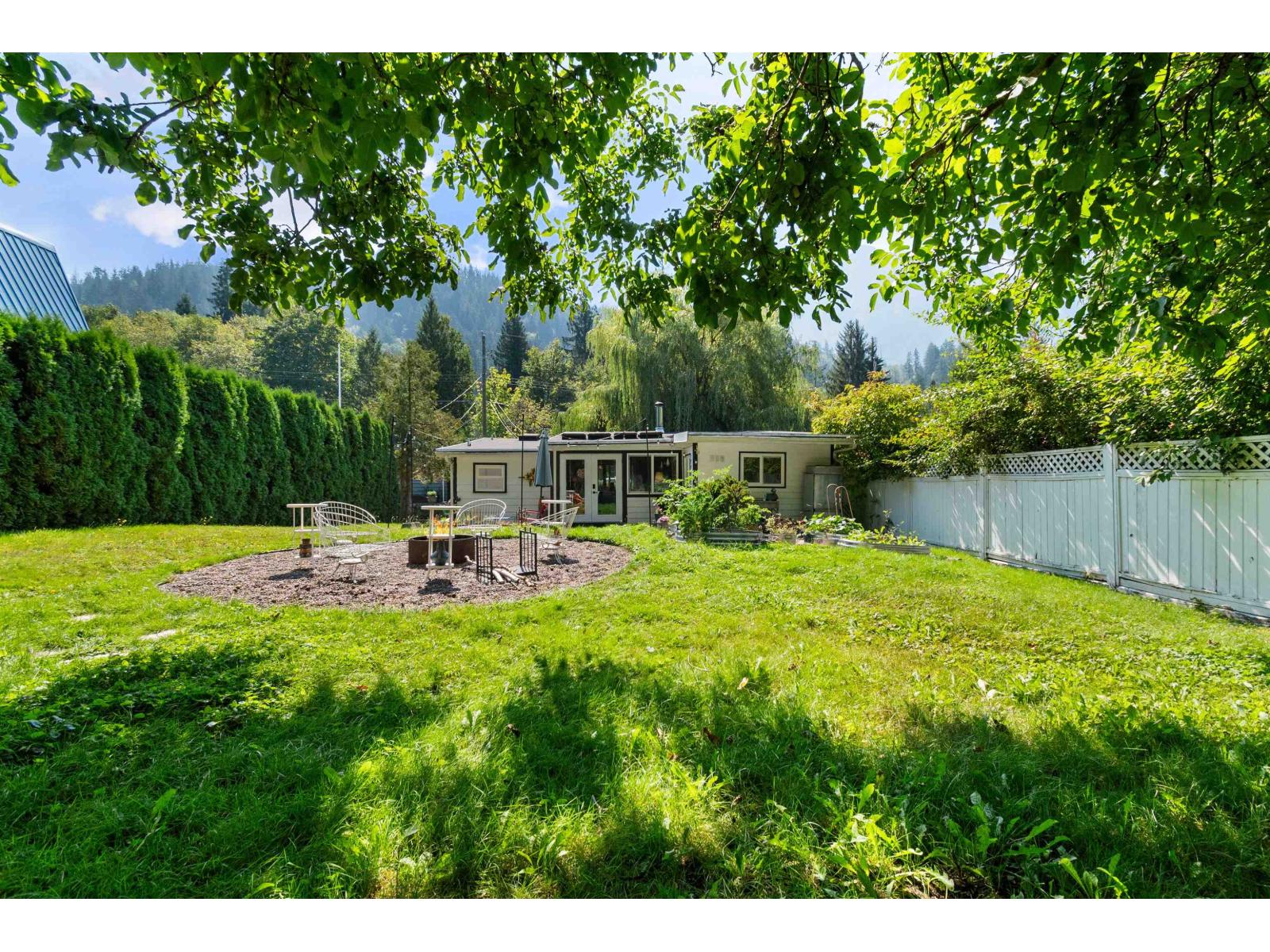 66529 STEPHENS ROAD, Kawkawa Lake, Hope