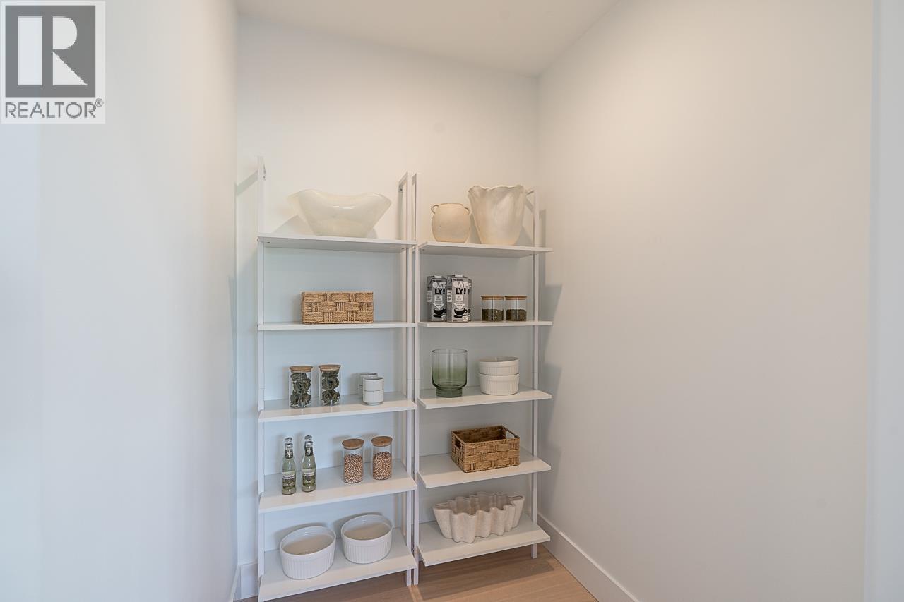 Photo 13 of 204 539 W 28th Avenue, Vancouver BC