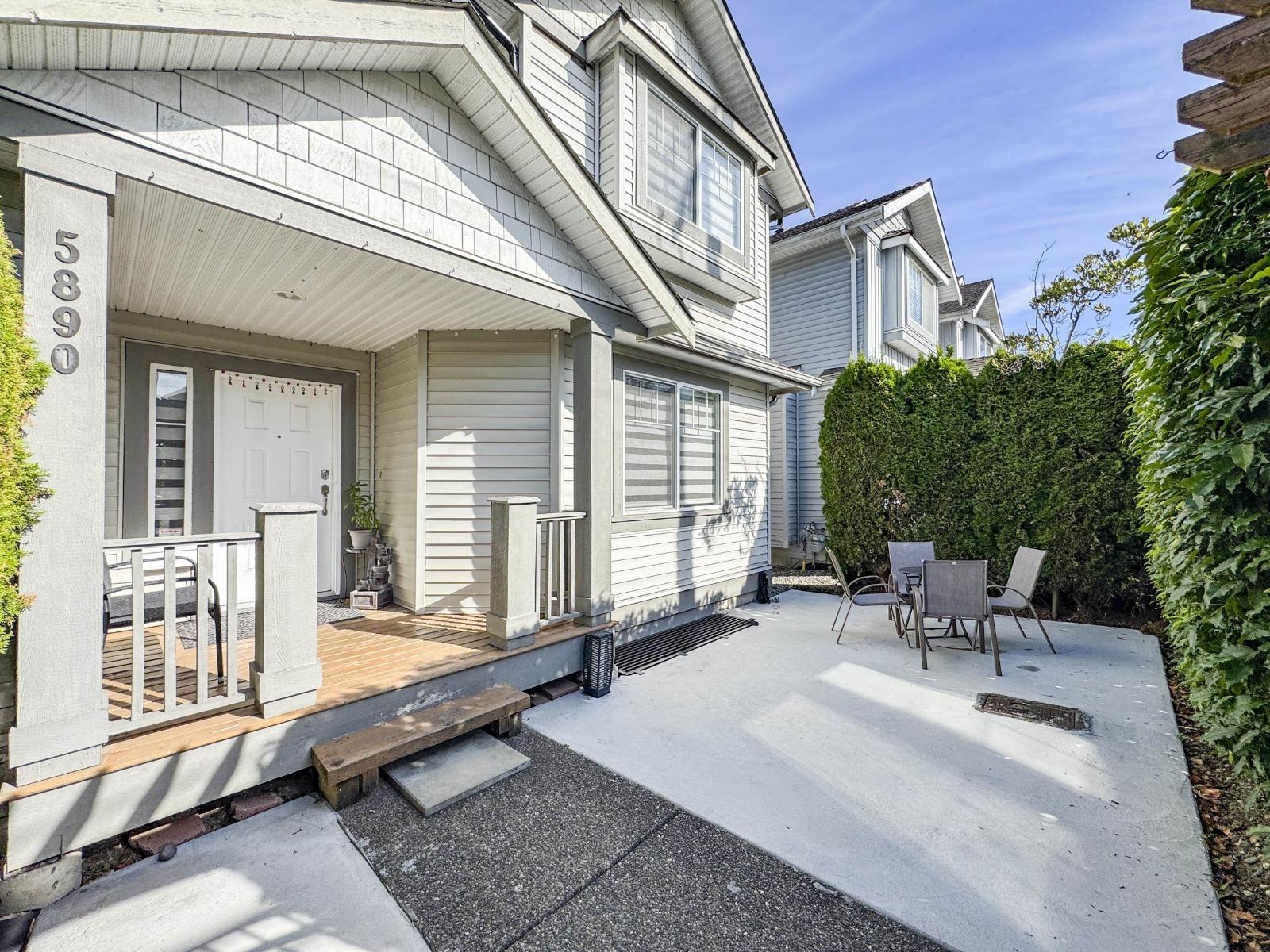Photo 4 of 5890 148 Street, Surrey BC