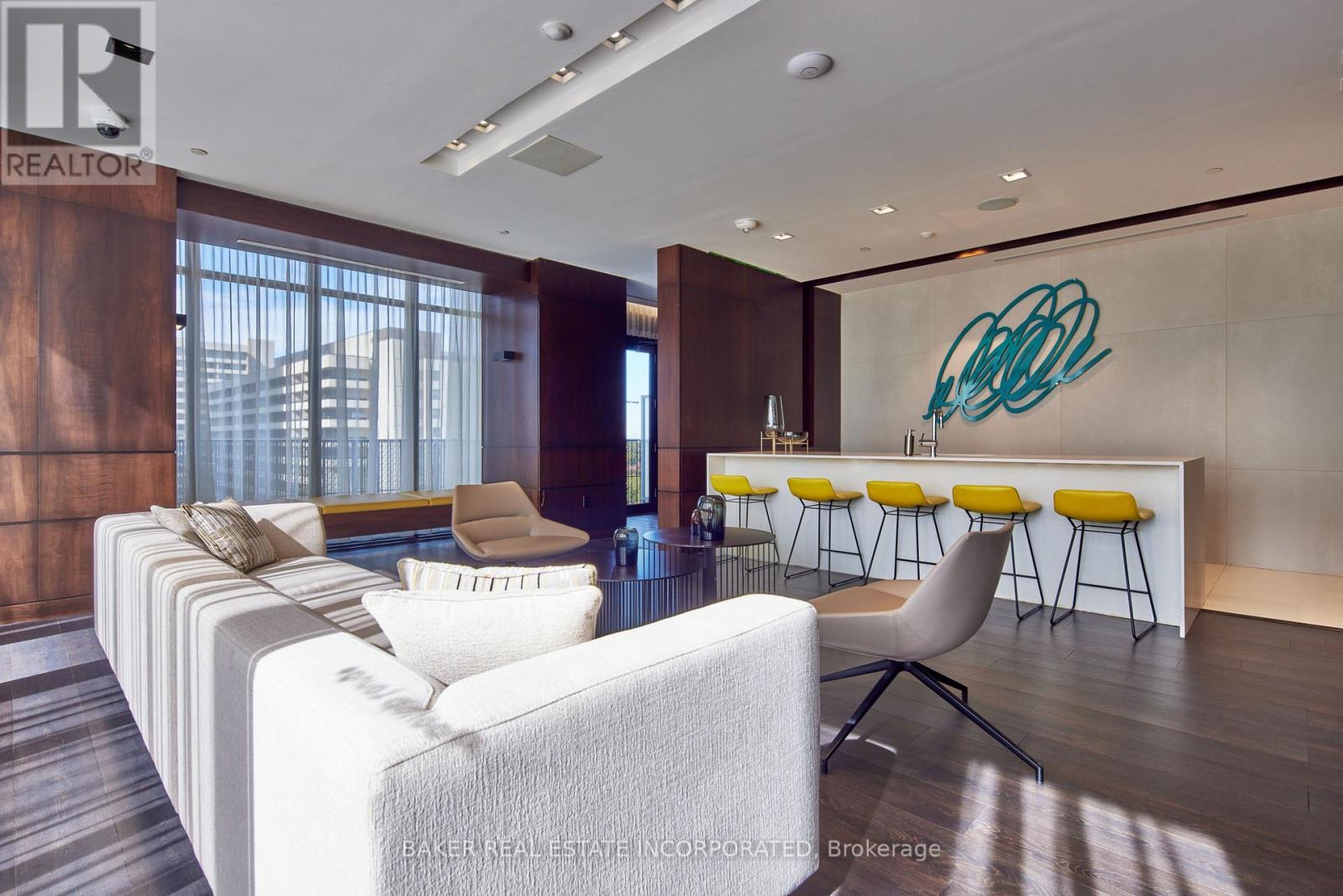 Photo 13 of 3308 15 Roehampton Avenue, Toronto ON