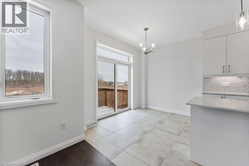 Photo 18 of 207 Alessio Drive, Hamilton ON