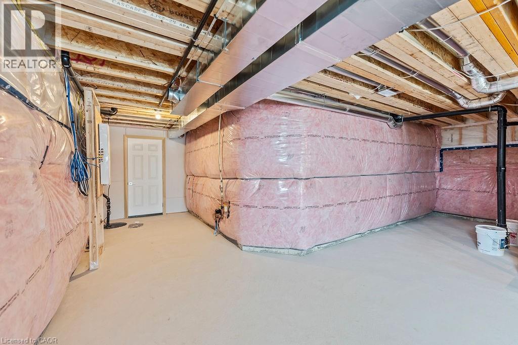 Photo 48 of 207 Alessio Drive, Hamilton ON