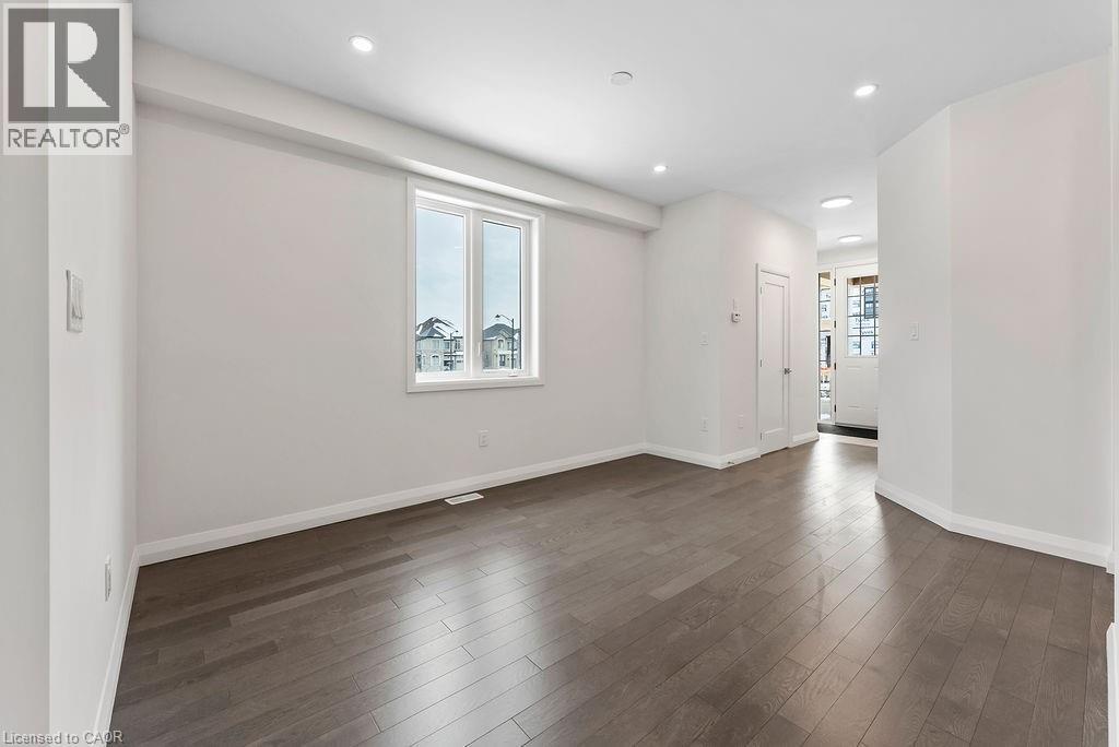 Photo 11 of 207 Alessio Drive, Hamilton ON