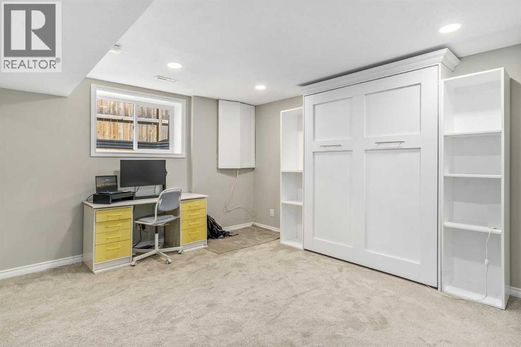 Photo 31 of 271 Millrise Drive Sw, Calgary AB