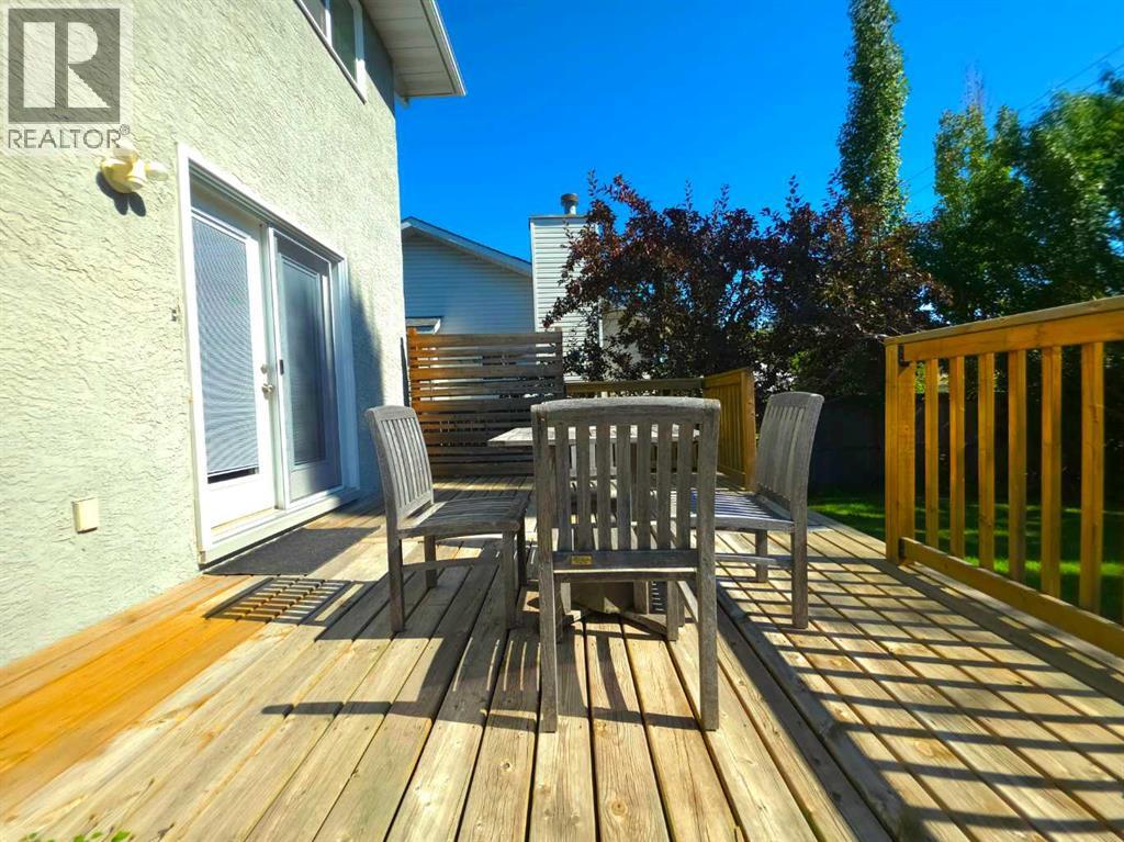 Photo 39 of 271 Millrise Drive Sw, Calgary AB