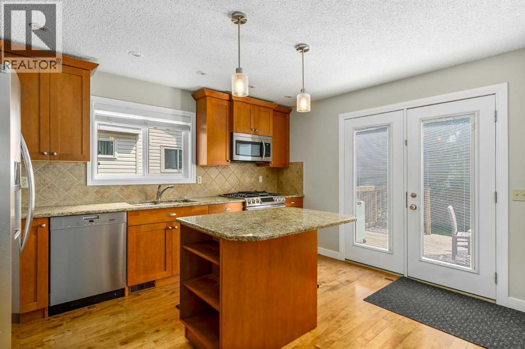 Photo 13 of 271 Millrise Drive Sw, Calgary AB