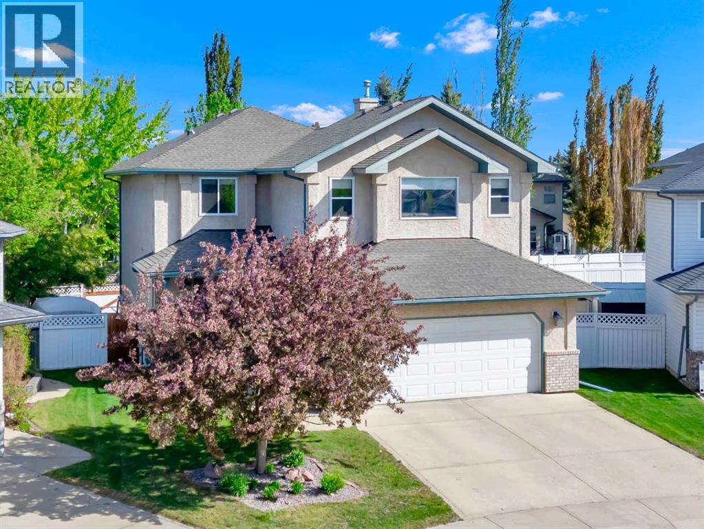 Photo 1 of 166 Asmundsen Avenue, Red Deer AB